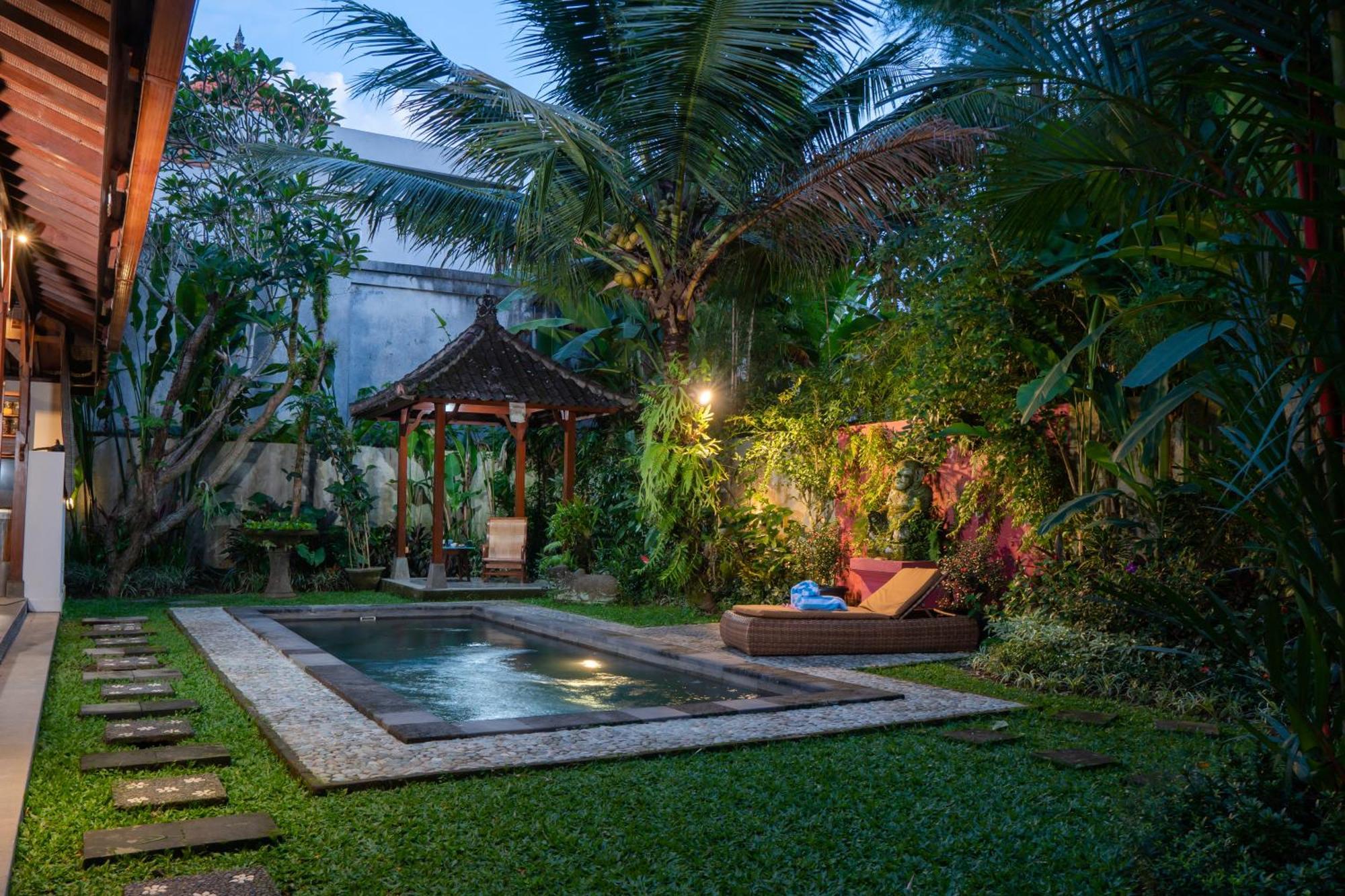 Rumah Joglo Ubud  Bagian luar foto